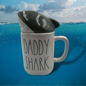 Rae Dunn By Magenta Daddy Shark With Lid Coffee Tea Mug 20